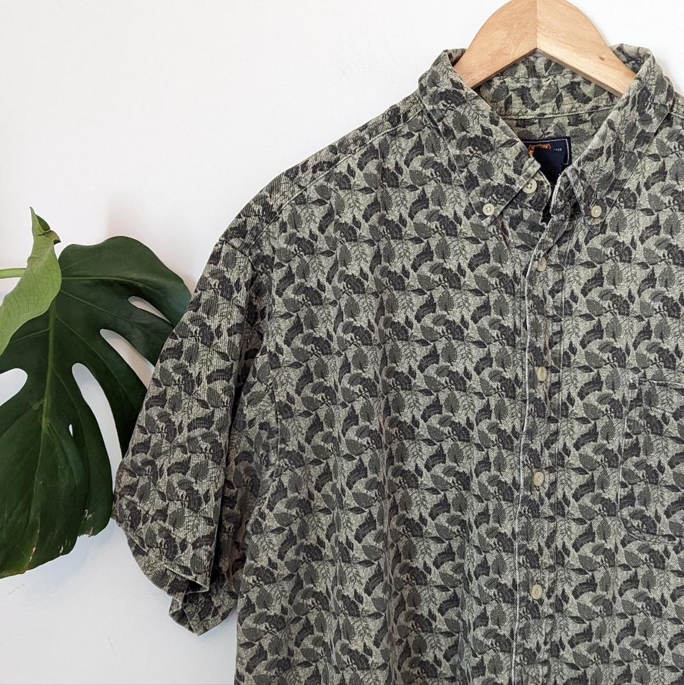 Route 66 | Leaf Patterned Button Front Top - Picture 4 of 10